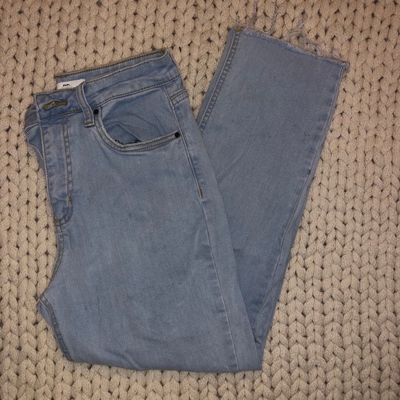 BP light wash crop mom jeans - Picture 4 of 8